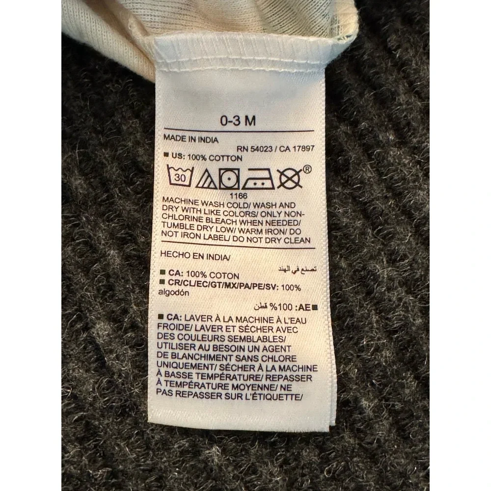 Old Navy Baby Bodysuit NWT 0-3M Long Sleeve Holiday Winter Cabin Tree Stars